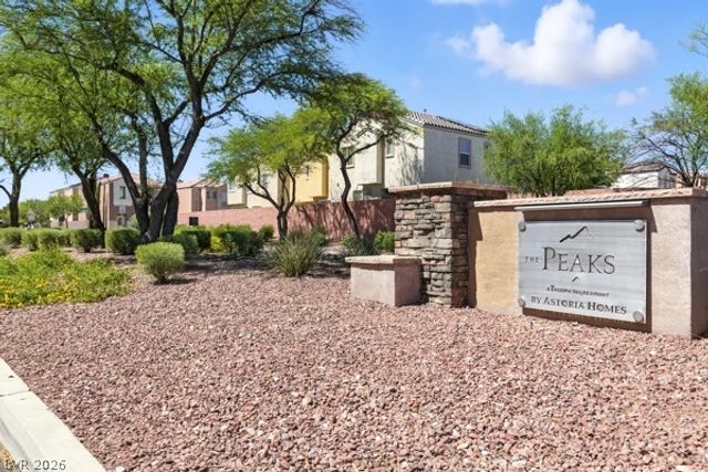 7369 Chrome Hill Street, Las Vegas, NV 89139