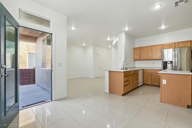 7369 Chrome Hill Street, Las Vegas, NV 89139