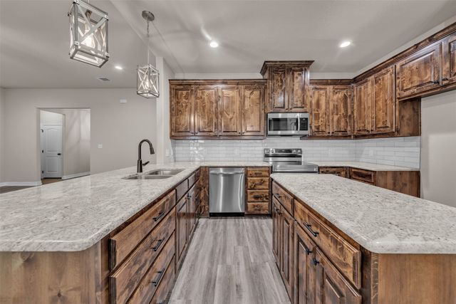 571 County Road 2830, Decatur, TX 76234