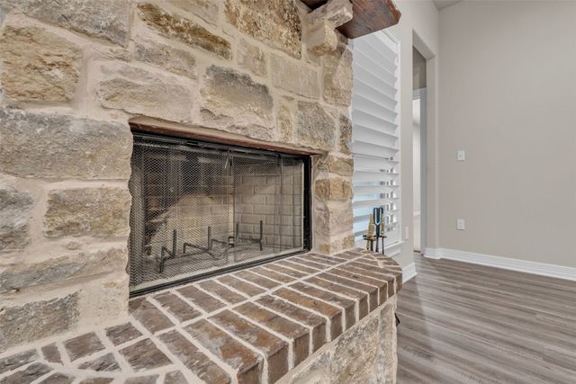 571 County Road 2830, Decatur, TX 76234