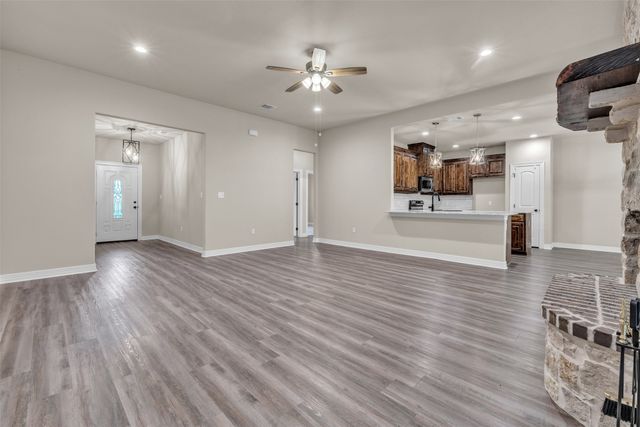 571 County Road 2830, Decatur, TX 76234