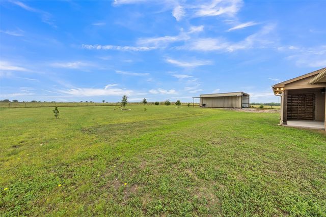 571 County Road 2830, Decatur, TX 76234