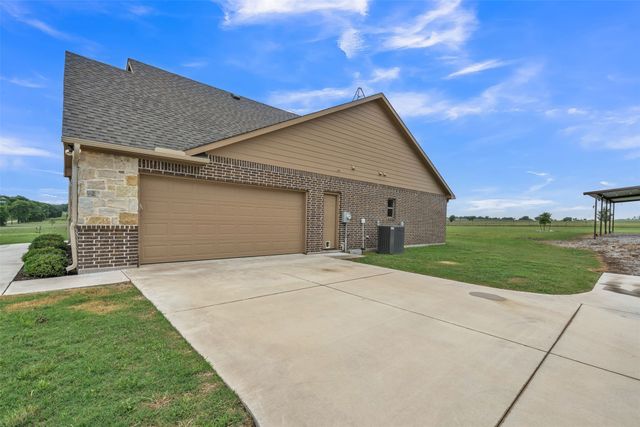571 County Road 2830, Decatur, TX 76234