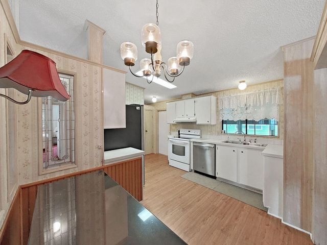 1819 SHERWOOD HILL DR, Lakeland, FL 33810