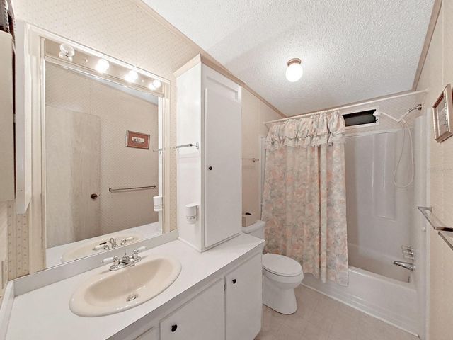 1819 SHERWOOD HILL DR, Lakeland, FL 33810