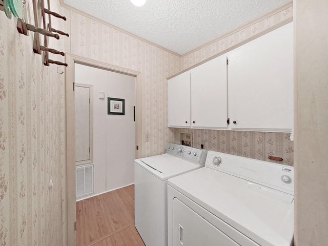 1819 SHERWOOD HILL DR, Lakeland, FL 33810