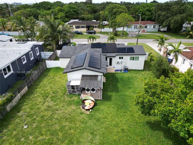 420 NW 145th St, Miami, FL 33168