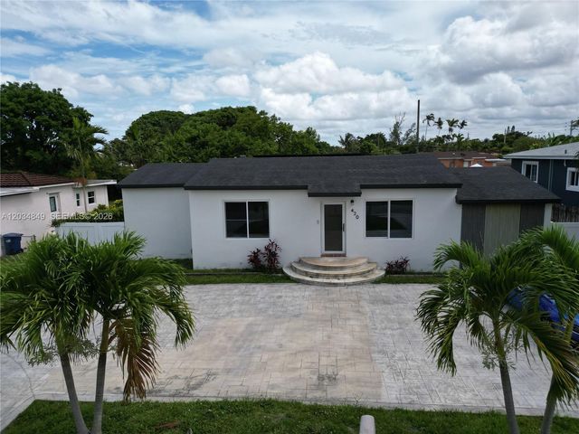 420 NW 145th St, Miami, FL 33168