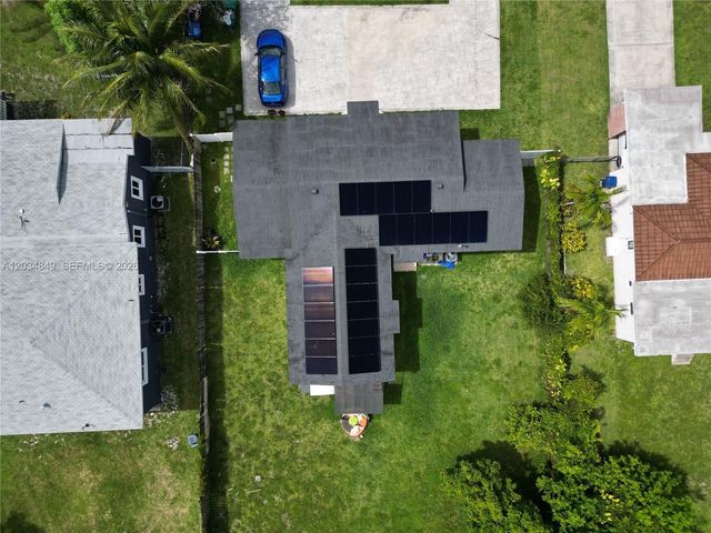 420 NW 145th St, Miami, FL 33168