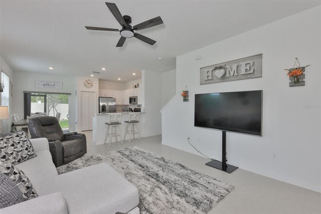 2661 SUNRAY VENUS WAY, Ruskin, FL 33570