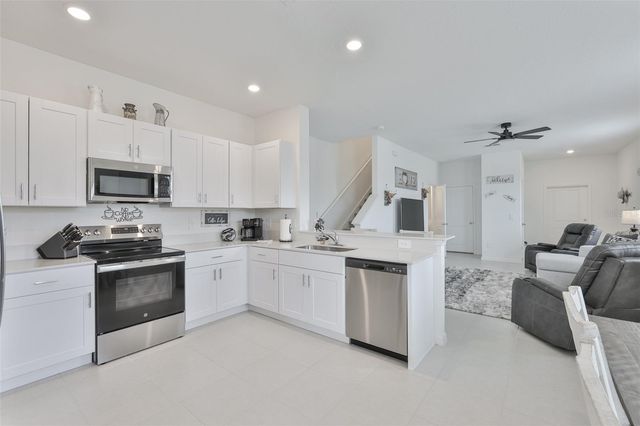 2661 SUNRAY VENUS WAY, Ruskin, FL 33570