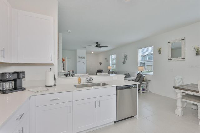 2661 SUNRAY VENUS WAY, Ruskin, FL 33570