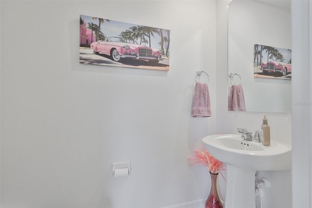 2661 SUNRAY VENUS WAY, Ruskin, FL 33570