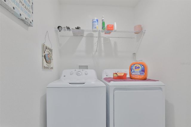 2661 SUNRAY VENUS WAY, Ruskin, FL 33570