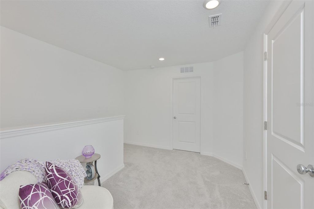 Image 17 of property listing at 2661 SUNRAY VENUS WAY, Ruskin, FL 33570