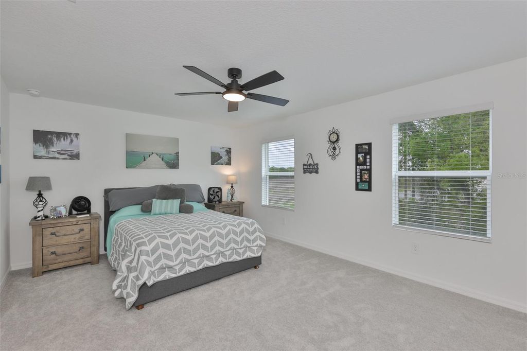 Image 18 of property listing at 2661 SUNRAY VENUS WAY, Ruskin, FL 33570