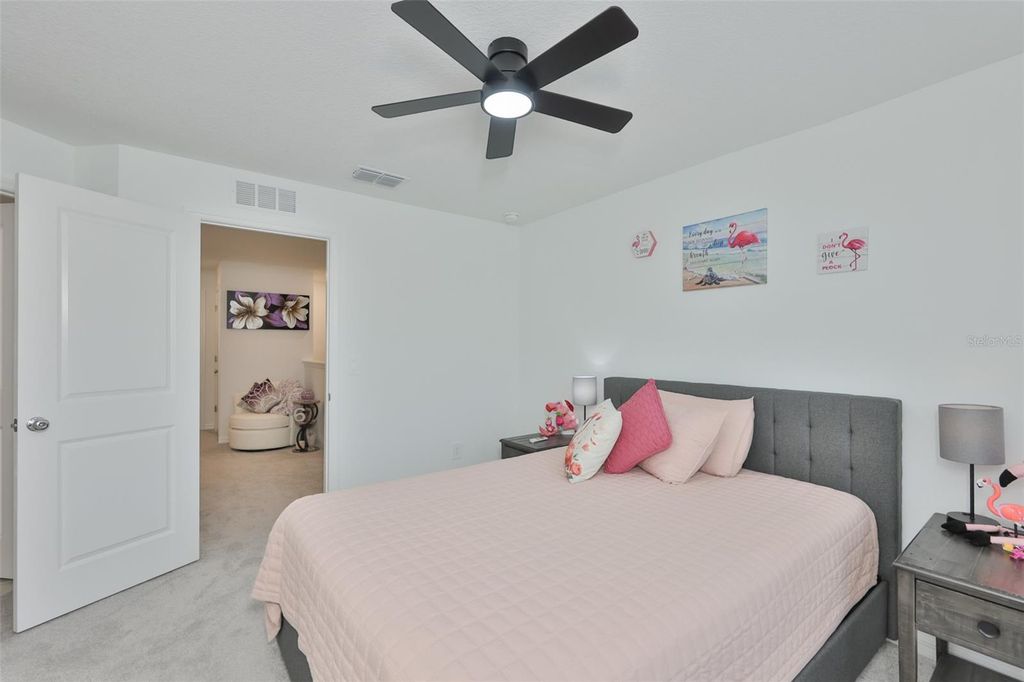 Image 24 of property listing at 2661 SUNRAY VENUS WAY, Ruskin, FL 33570