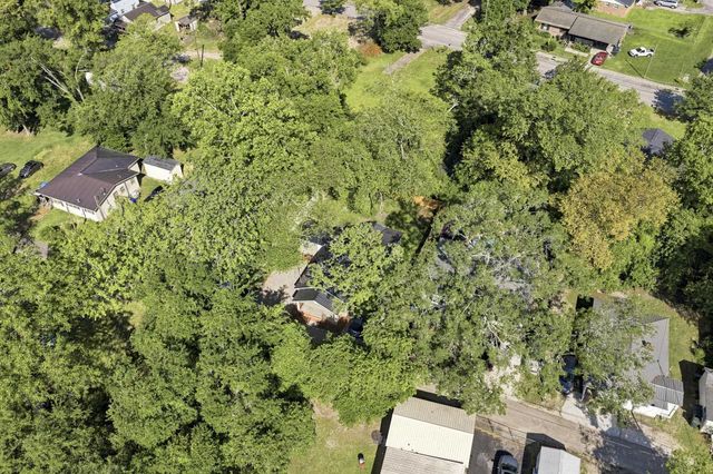 1744 John St., Conway, SC 29527