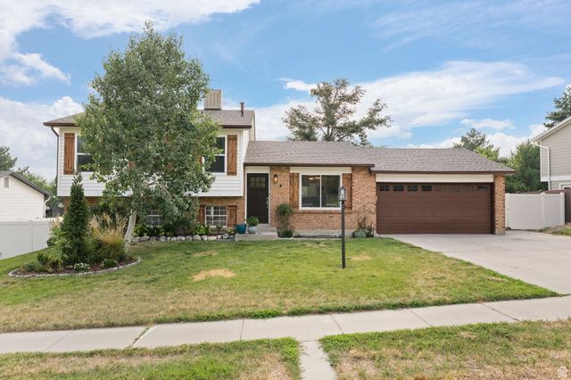 12152 S CINNAMON RIDGE RD, Sandy, UT 84094