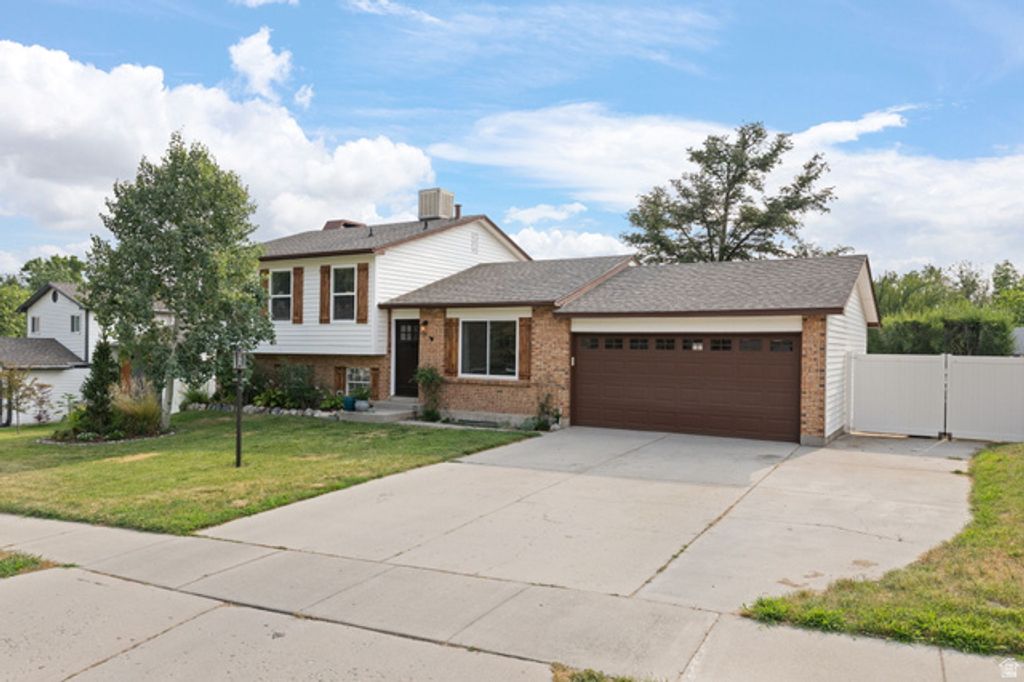 12152 S CINNAMON RIDGE RD, Sandy, UT 84094