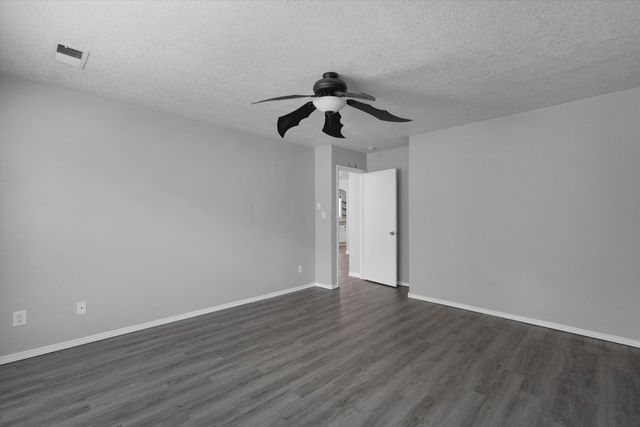 1742 Gallinas Road NE, Rio Rancho, NM 87144