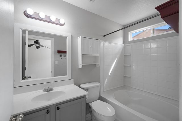 1742 Gallinas Road NE, Rio Rancho, NM 87144