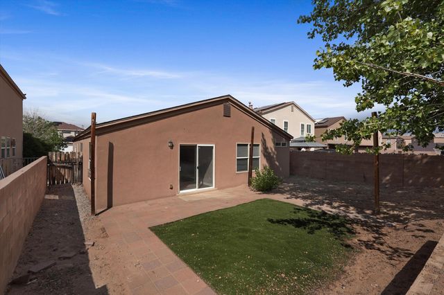 1742 Gallinas Road NE, Rio Rancho, NM 87144