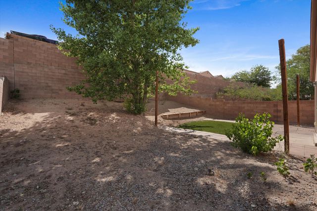 1742 Gallinas Road NE, Rio Rancho, NM 87144