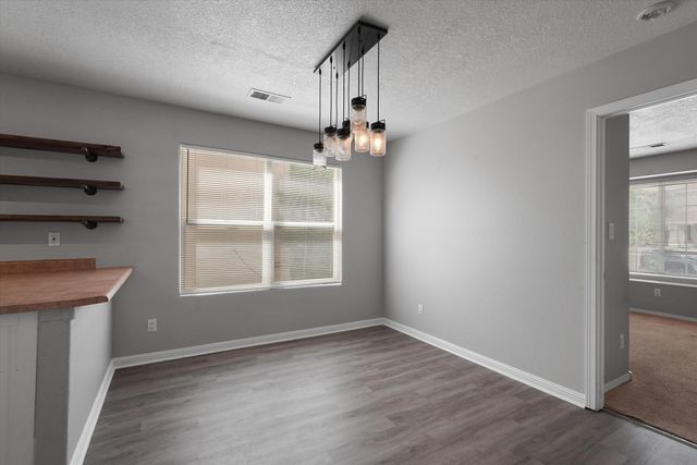 1742 Gallinas Road NE, Rio Rancho, NM 87144