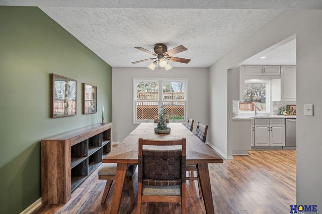 1924 Devoe Drive, Lincoln, NE 68506