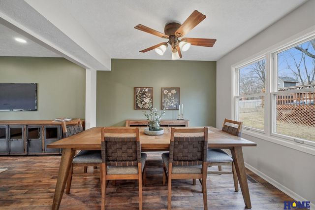 1924 Devoe Drive, Lincoln, NE 68506