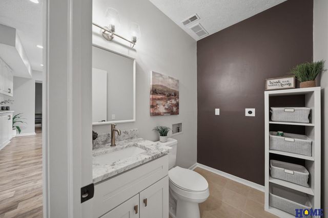 1924 Devoe Drive, Lincoln, NE 68506