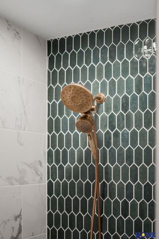 1924 Devoe Drive, Lincoln, NE 68506