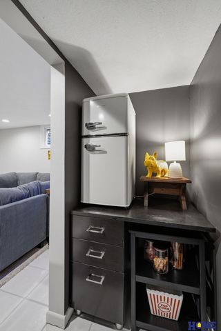 1924 Devoe Drive, Lincoln, NE 68506