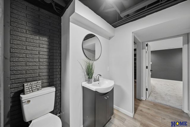 1924 Devoe Drive, Lincoln, NE 68506