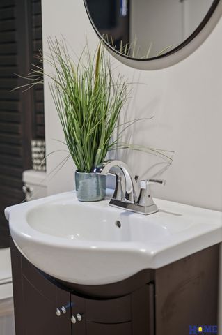 1924 Devoe Drive, Lincoln, NE 68506