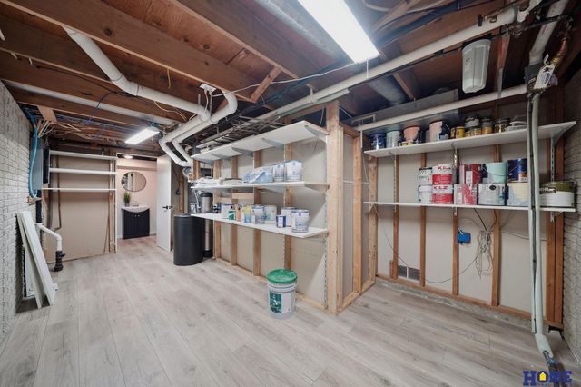 1924 Devoe Drive, Lincoln, NE 68506