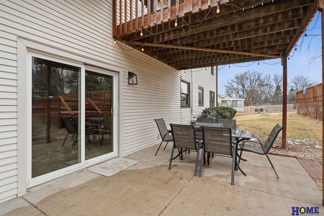 1924 Devoe Drive, Lincoln, NE 68506