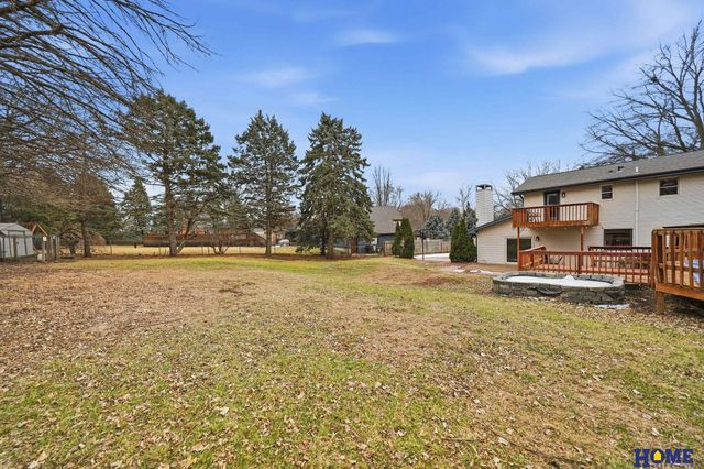 1924 Devoe Drive, Lincoln, NE 68506