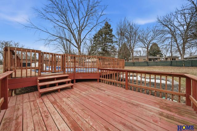 1924 Devoe Drive, Lincoln, NE 68506