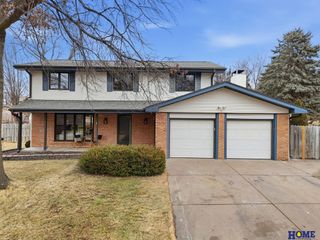 1924 Devoe Drive, Lincoln, NE 68506