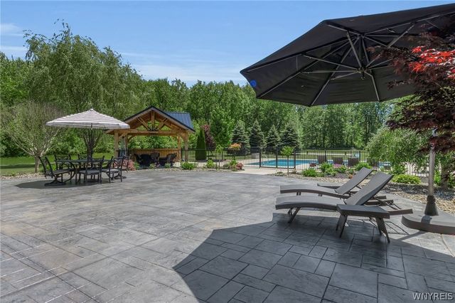 6155 Salt Road, Clarence, NY 14031