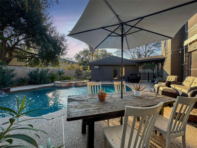 1804 San Jose Street, Friendswood, TX 77546