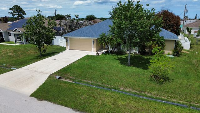 1773 SW Finch Lane, Port St. Lucie, Port St Lucie, FL 34953