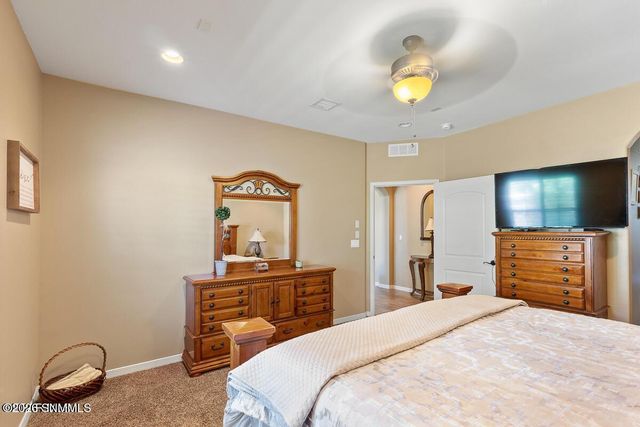 856 Cedar Park Avenue, Sunland Park, NM 88008