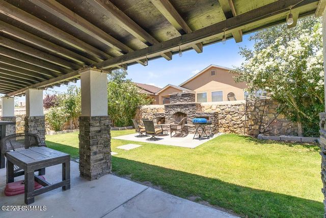 856 Cedar Park Avenue, Sunland Park, NM 88008
