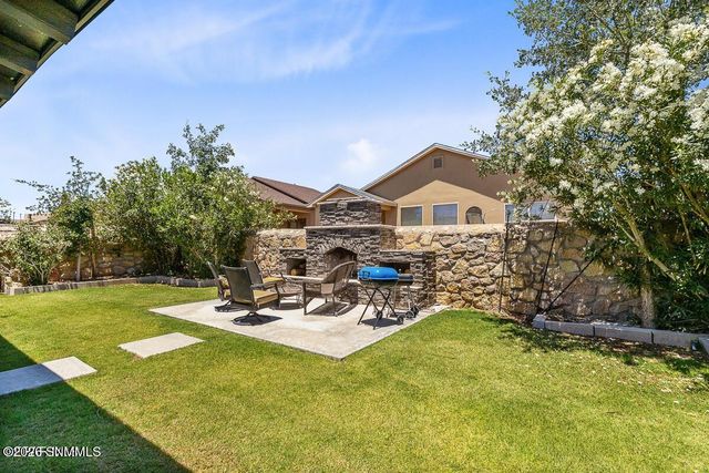 856 Cedar Park Avenue, Sunland Park, NM 88008