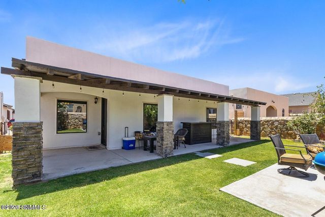 856 Cedar Park Avenue, Sunland Park, NM 88008