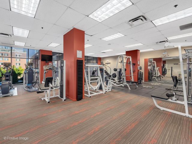 330 N Jefferson Street 402, Chicago, IL 60661
