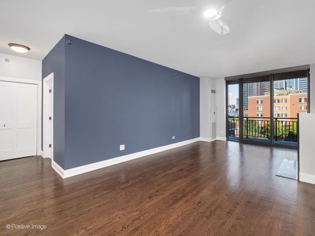330 N Jefferson Street 402, Chicago, IL 60661